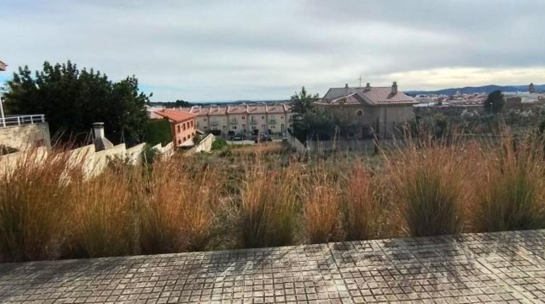 Tarragona - la Sénia - 575m2