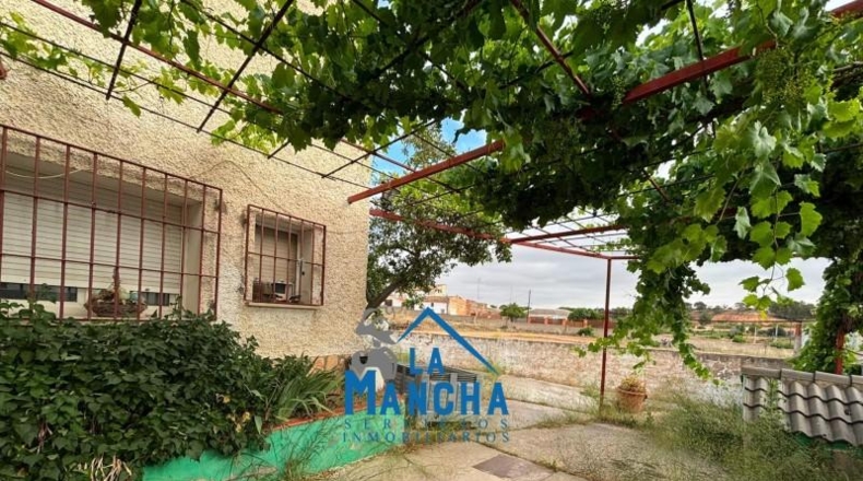 Albacete - Fuensanta - 525m2