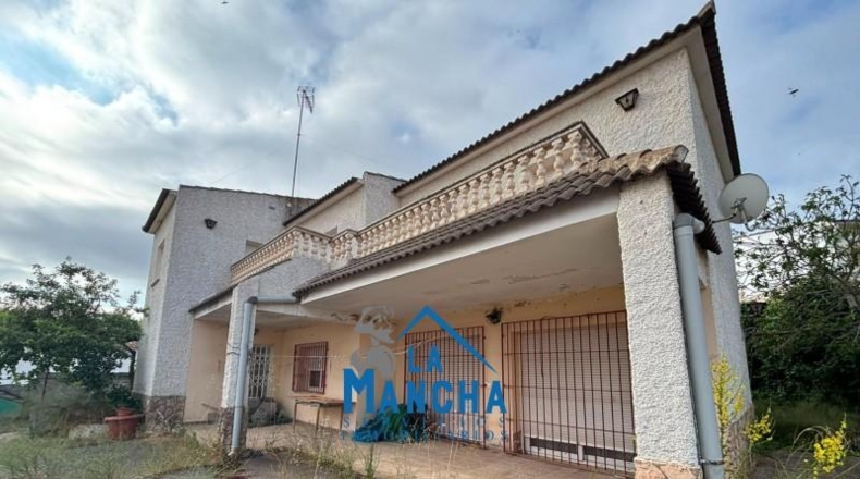 Albacete - Fuensanta - 525m2