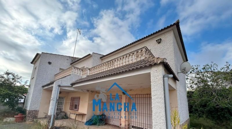 Albacete - Fuensanta - 525m2
