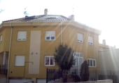 Chalet independiente con terreno en venta en la España, Sahagún, ref: TR413490 foto