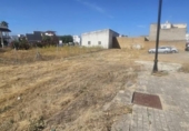 Городская земля под застройку на продажу у города Севилья Фото