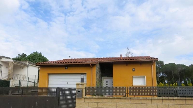 Gerona - Sils - 947m2