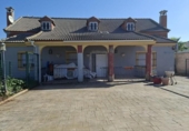 Detached villa with land for sale on España, Carmona, ref: TR413535 photo