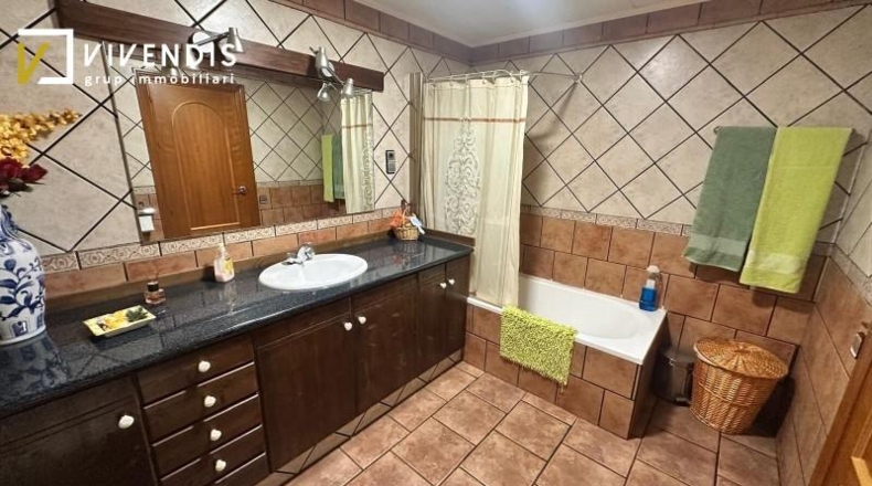 Huesca - Fraga - 365m2
