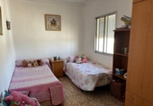 Chalet independiente con terreno en venta en la España, Villamarchante, ref: TR413559 foto