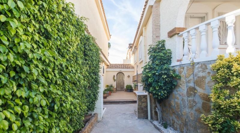 Alicante - Monforte del Cid - 250m2