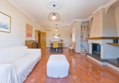 Дом с участком на продажу в городе Cájar Фото