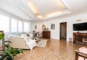 Casa de pueblo en venta en la España, Terrassa, ref: TR413617 foto