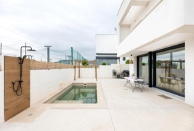 La Zubia 300&nbsp;m²
