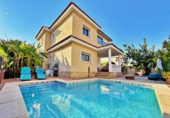 Chalet independiente con terreno en venta en la España, Llíria, ref: TR413629 foto