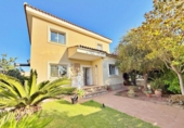Chalet independiente con terreno en venta en la España, Llíria, ref: TR413629 foto