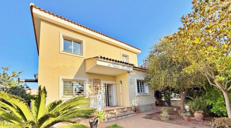Valencia - Llíria - 498m2