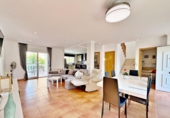 Chalet independiente con terreno en venta en la España, Llíria, ref: TR413629 foto