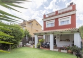 Casa de pueblo en venta en la España, Moncada, ref: TR413630 foto