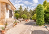Chalet independiente con terreno en venta en la España, Alcoy, ref: TR413632 foto
