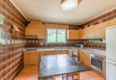 Chalet independiente con terreno en venta en la España, Alcoy, ref: TR413632 foto
