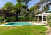 Chalet independiente con terreno en venta en la España, Bollullos de la Mitación, ref: TR353970 foto
