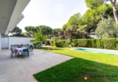 Chalet independiente con terreno en venta en la España, Bollullos de la Mitación, ref: TR353970 foto
