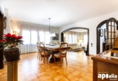 Chalet independiente con terreno en venta en la España, Castellar del Vallès, ref: TR375684 foto