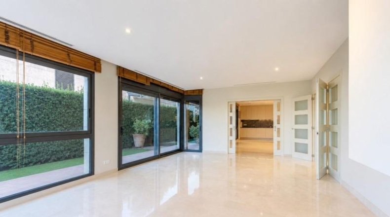 Barcelona - Esplugues de Llobregat - 492m2