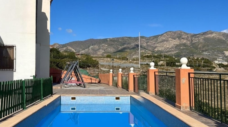 Гранада - Salobreña - 2527m2