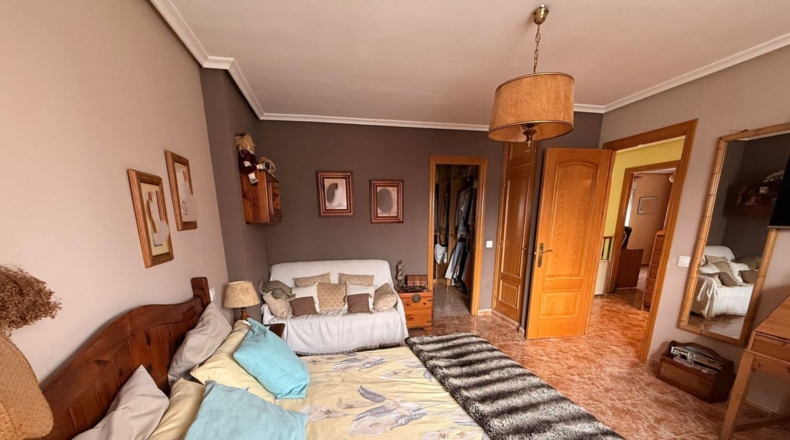 Comunidad de Madrid - Miraflores de la Sierra - 572m2