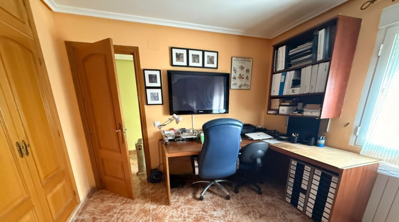 Comunidad de Madrid - Miraflores de la Sierra - 572m2