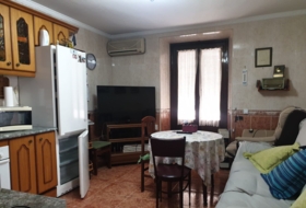 Valdepeñas 240&nbsp;m²