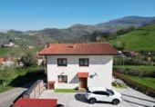 Chalet independiente con terreno en venta en Sicuetos ref: TR413660 foto