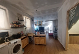 Valdepeñas 240&nbsp;m²
