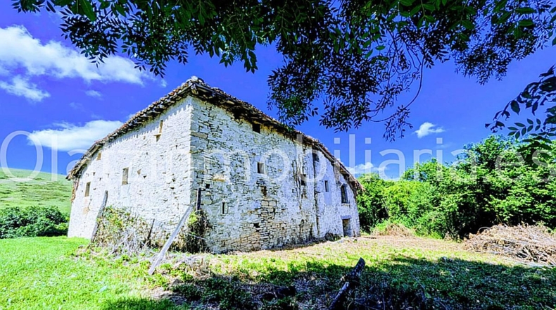 Álava - Respaldiza - 1690m2