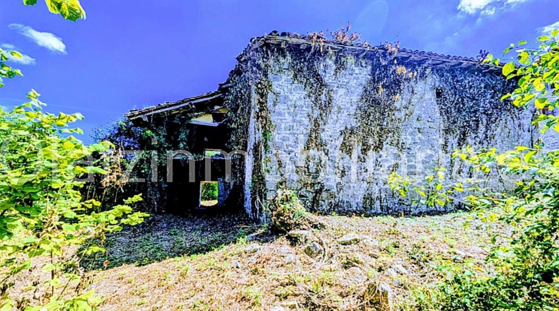 Álava - Respaldiza - 1690m2