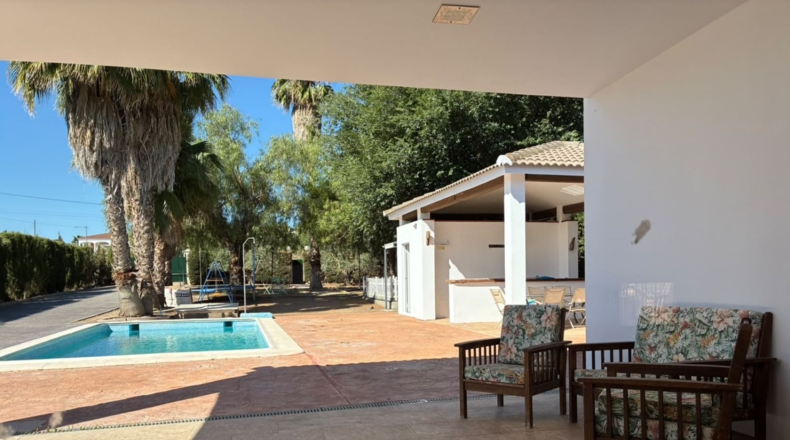 Badajoz - Almendralejo - 3000m2