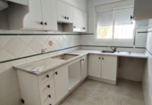 Chalet adosado con terreno en venta en la España, Torrevieja, ref: TR413683 foto