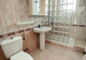 Chalet adosado con terreno en venta en la España, Torrevieja, ref: TR413683 foto