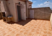 Chalet adosado con terreno en venta en la España, Torrevieja, ref: TR413683 foto