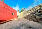 Chalet independiente con terreno en alquiler en la España, San Bartolomé de Tirajana, ref: TR219787 foto