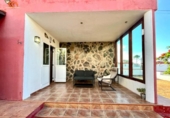 Chalet independiente con terreno en alquiler en la España, San Bartolomé de Tirajana, ref: TR219787 foto