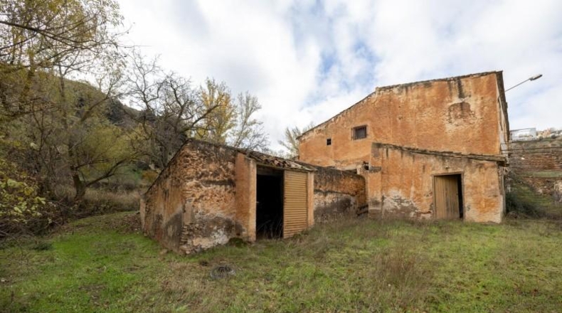 Granada - Baza - 9483m2