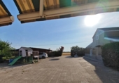 Chalet independiente con terreno en venta en la España, Villanueva de la Serena, ref: TR413722 foto