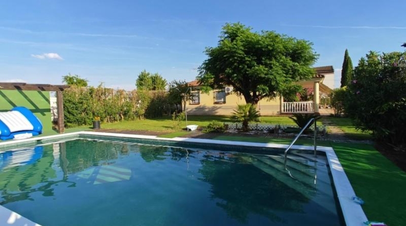 Badajoz - Villanueva de la Serena - 2144m2
