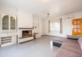 Chalet independiente con terreno en venta en la España, Orihuela, ref: TR413726 foto