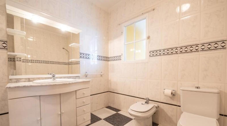 Alicante - Orihuela - 270m2