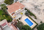 Chalet independiente con terreno en venta en la España, Orihuela, ref: TR413726 foto