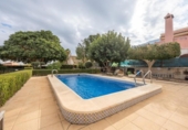 Chalet independiente con terreno en venta en la España, Orihuela, ref: TR413726 foto