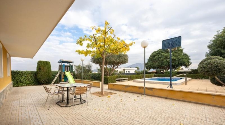 Alicante - Orihuela - 270m2