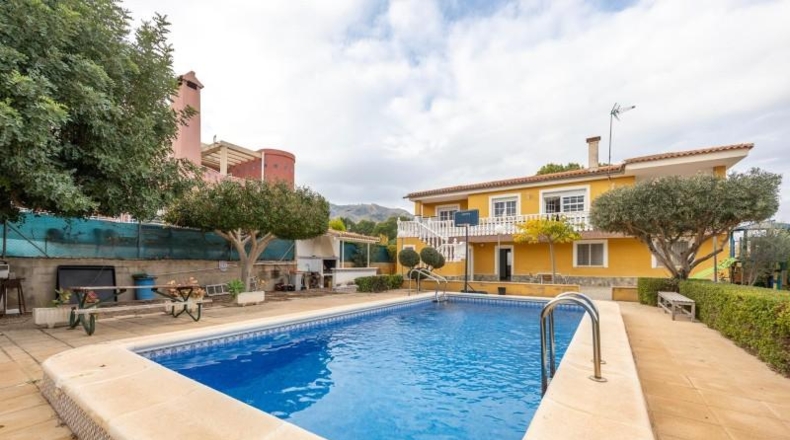 Alicante - Orihuela - 270m2