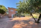 Chalet independiente con terreno en venta en la España, Corbera de Llobregat, ref: TR413729 foto