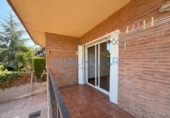 Chalet independiente con terreno en venta en la España, Corbera de Llobregat, ref: TR413729 foto